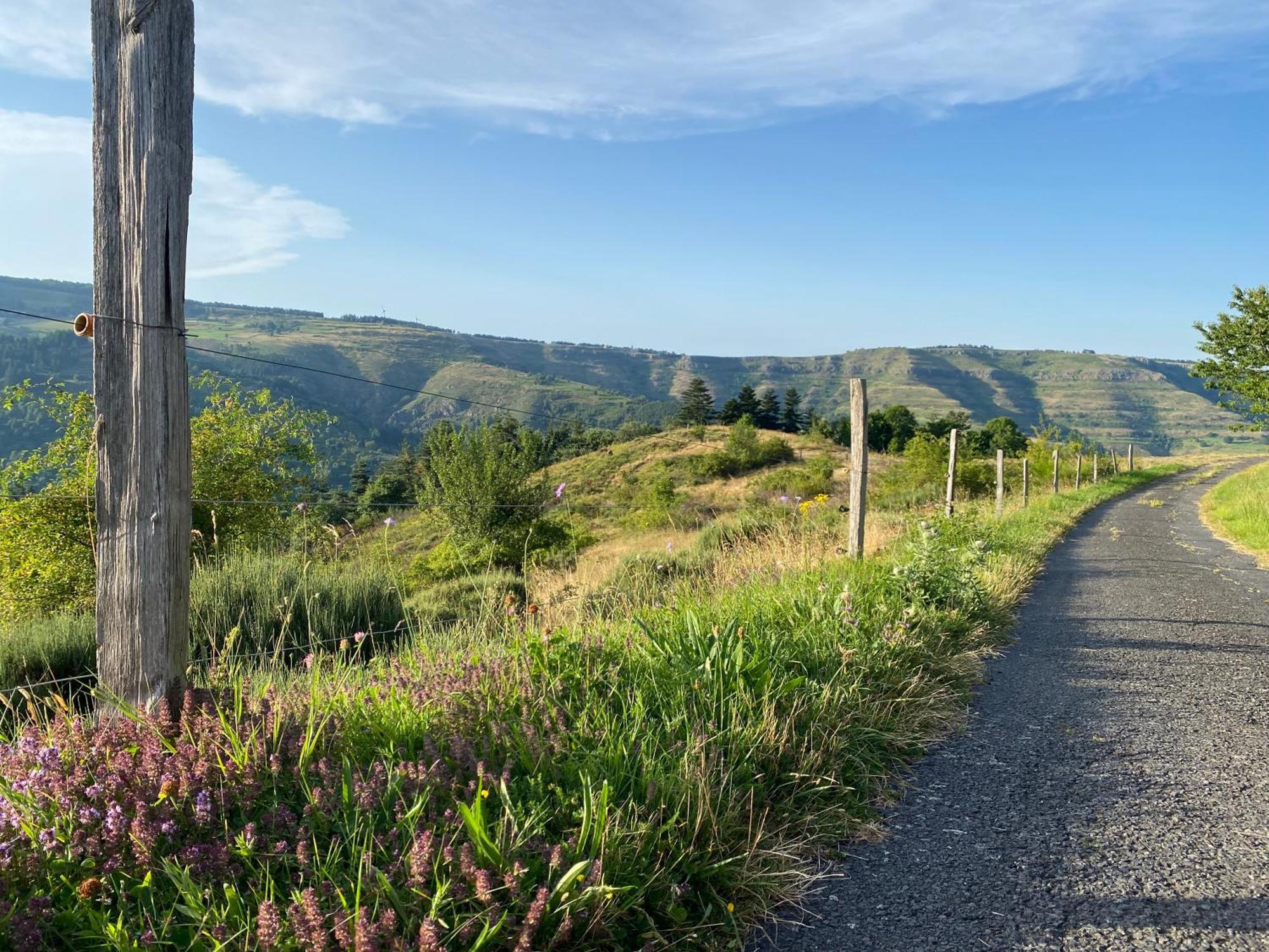 Hébergement de vacances De Charme En Plein Cœur De L’ardèche Verte *